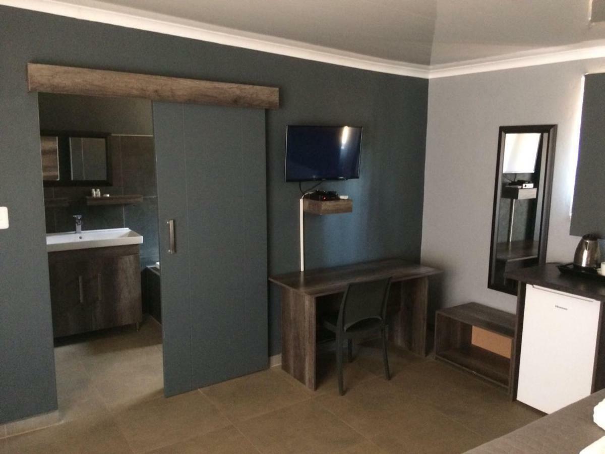 Goedehoop Guesthouse Zeerust ภายนอก รูปภาพ